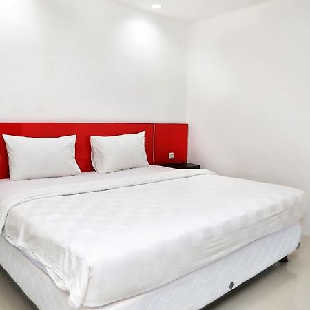 Heavenly Land Family Hotel Palembang Extérieur photo