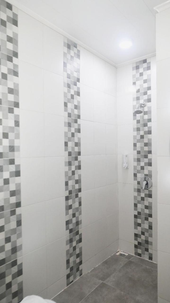 Heavenly Land Family Hotel Palembang Extérieur photo