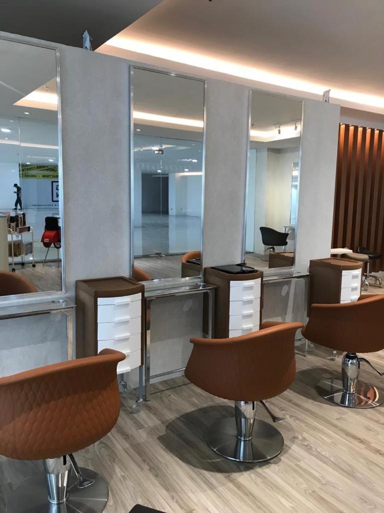 Heavenly Land Family Hotel Palembang Extérieur photo
